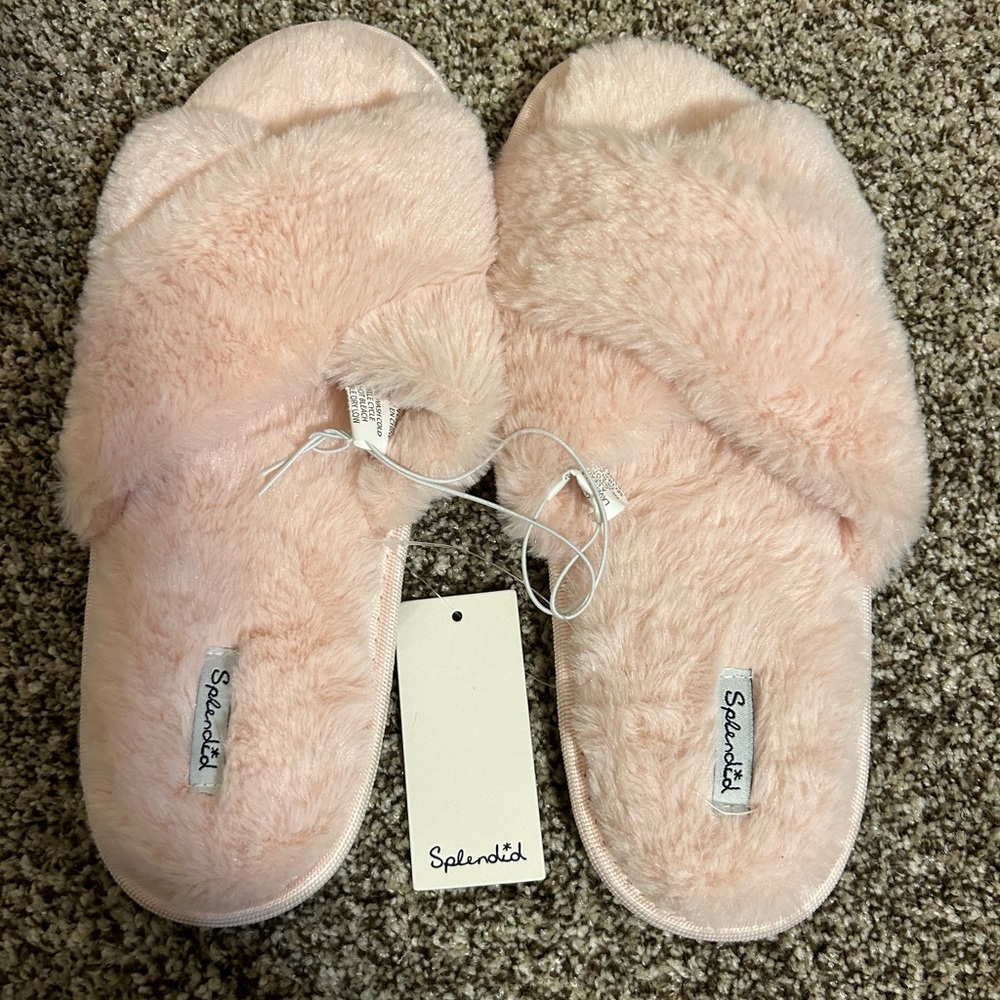 NWT Splendid Faux Fur Slippers
